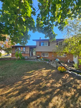 $359,500 | 400 Hill, Boscobel, WI 53805