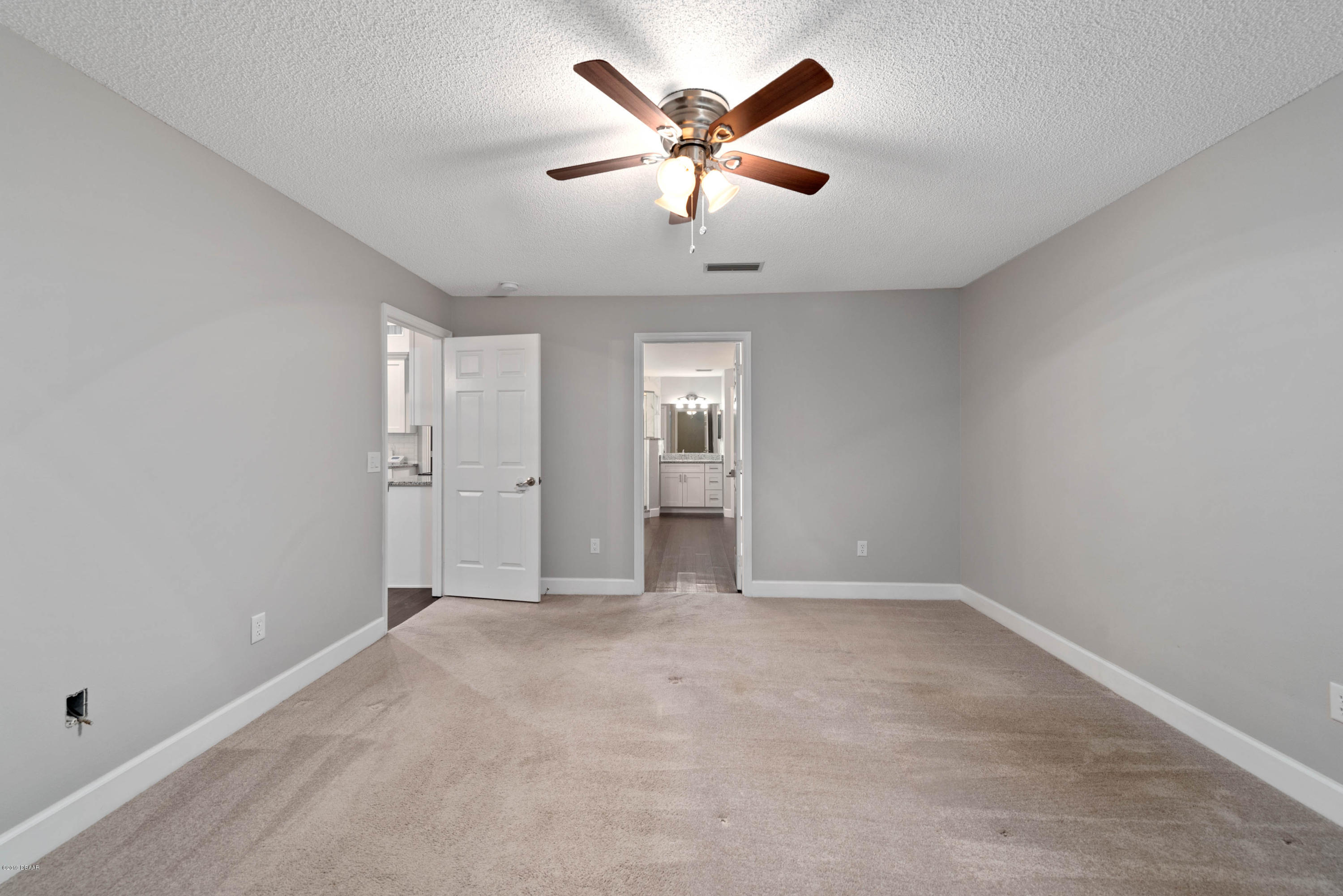 98 Bryan Cave Road South Daytona, FL 32119 - Photo 15 of 54 4.2