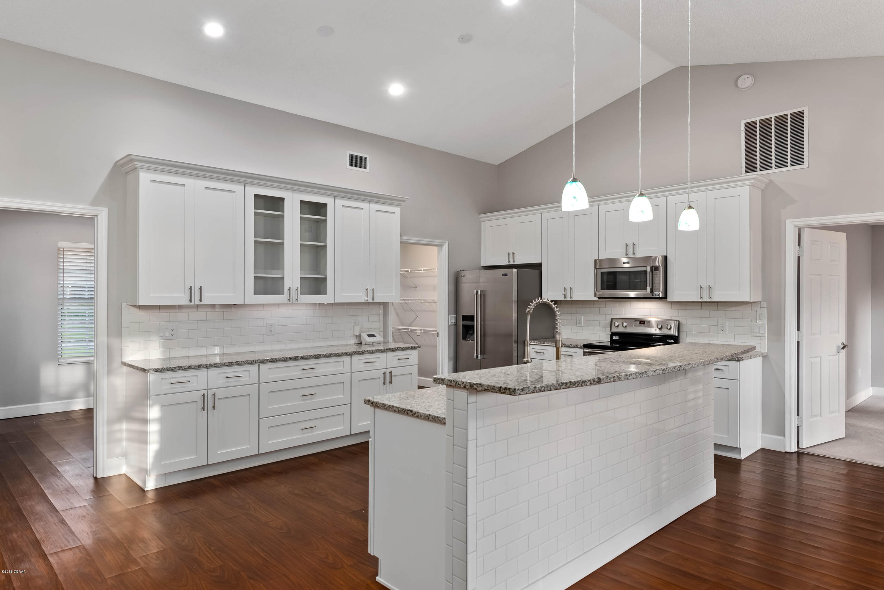 98 Bryan Cave Road South Daytona, FL 32119 - Photo 4 of 54 2.8