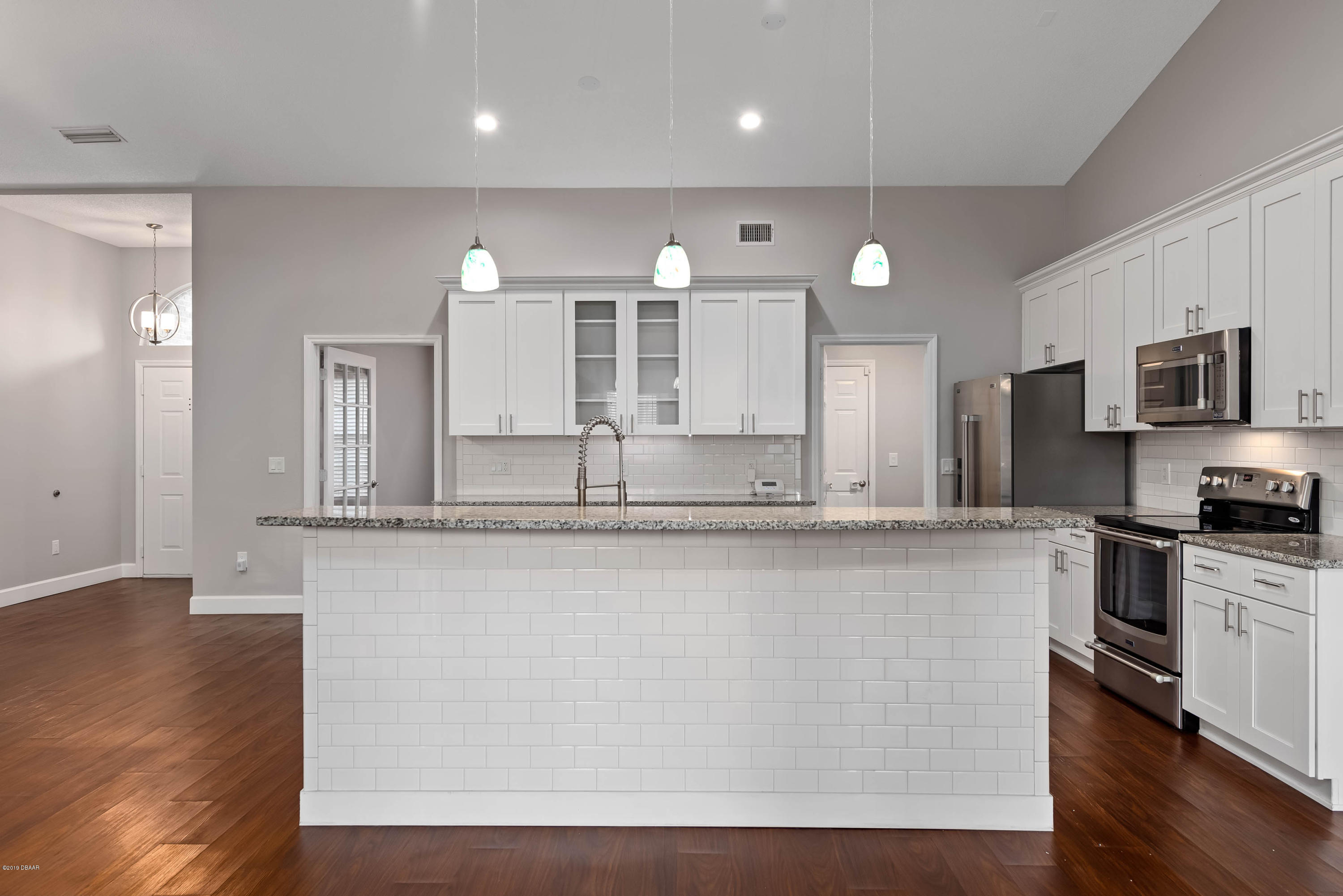 98 Bryan Cave Road South Daytona, FL 32119 - Photo 7 of 54 2.7