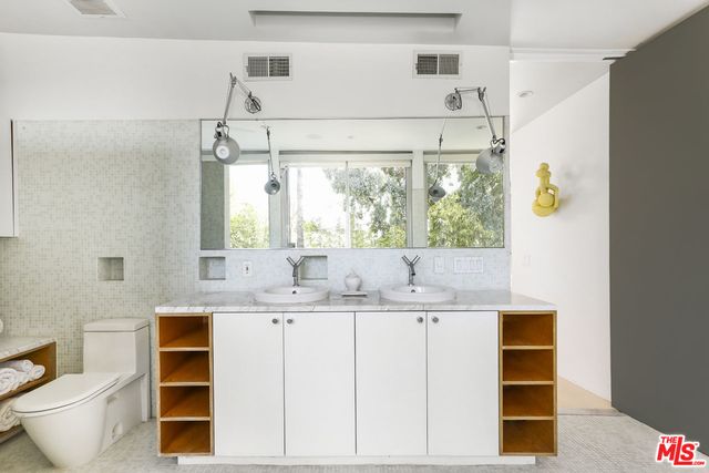 $1,750,000 | 1855 Topock Street, Glendale, CA 91204