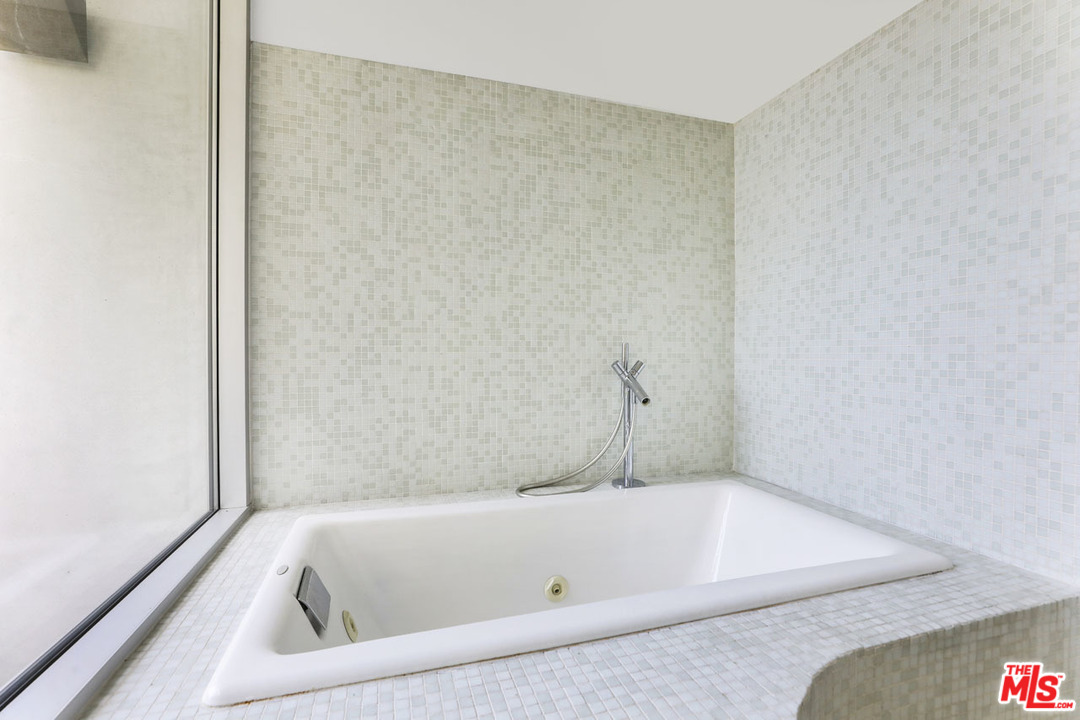 1855 Topock Street Glendale, CA 91204 - Photo 36 of 53