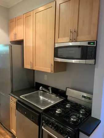 $5,995 | 127 East 7th Street, Unit 4C | East Village