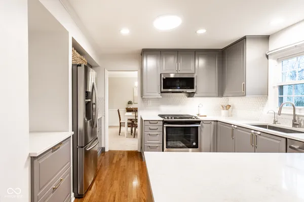 $490,000 | 7850 Ridgeland Drive, Indianapolis, IN 46250