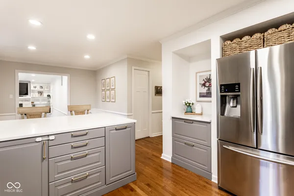 $490,000 | 7850 Ridgeland Drive, Indianapolis, IN 46250