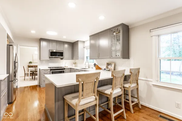 $490,000 | 7850 Ridgeland Drive, Indianapolis, IN 46250