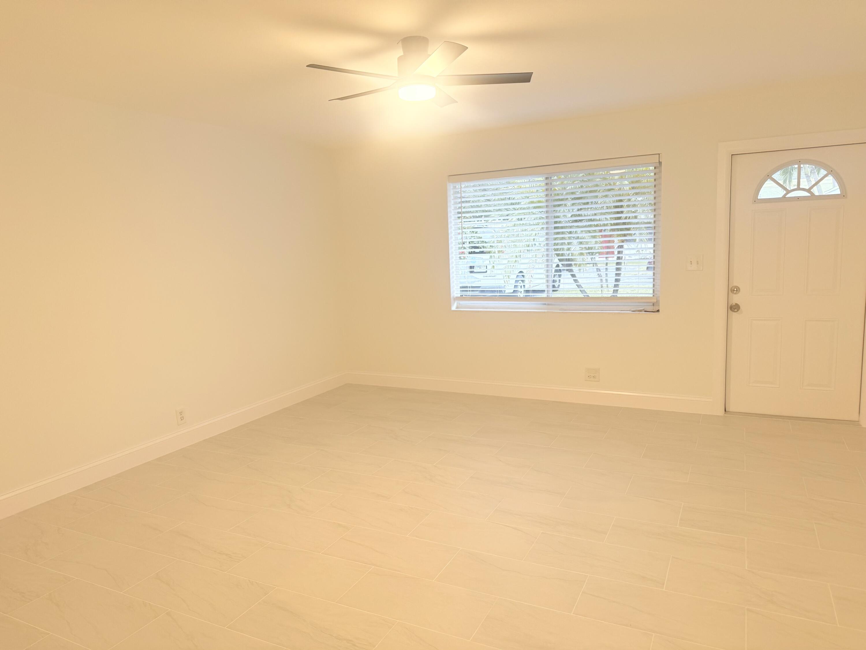 626 Prosperity Farms Road, Unit 7 North Palm Beach, FL 33408 - Photo 2 of 15 FullSizeRender