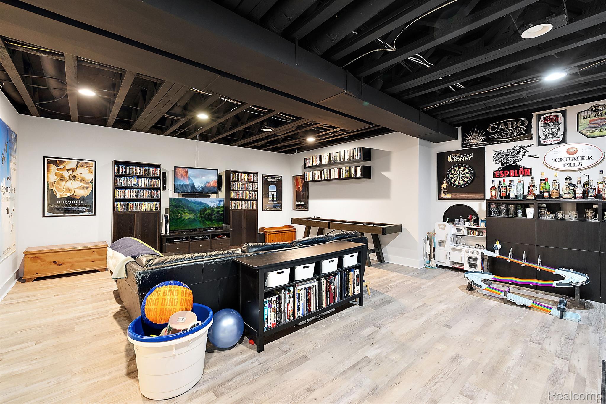 2755 Kenmore Road Berkley, MI 48072 - Photo 41 of 55 Gallery Image 41