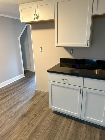 $1,900 | 15 South State Street, Unit 201, Concord, NH 03301