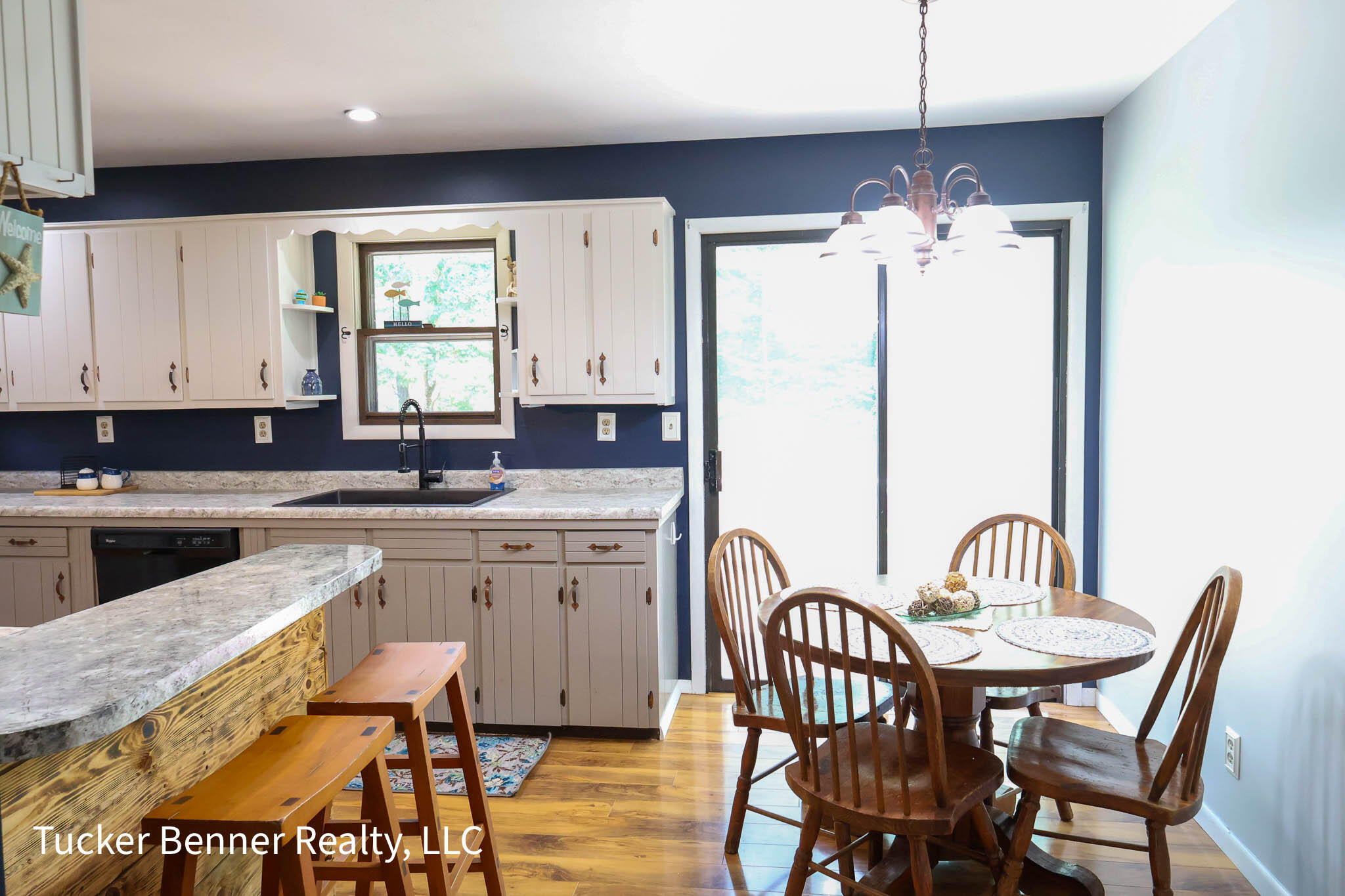 4526 West Bard Road Whitehall, MI 49461 - Photo 6 of 40 Dining