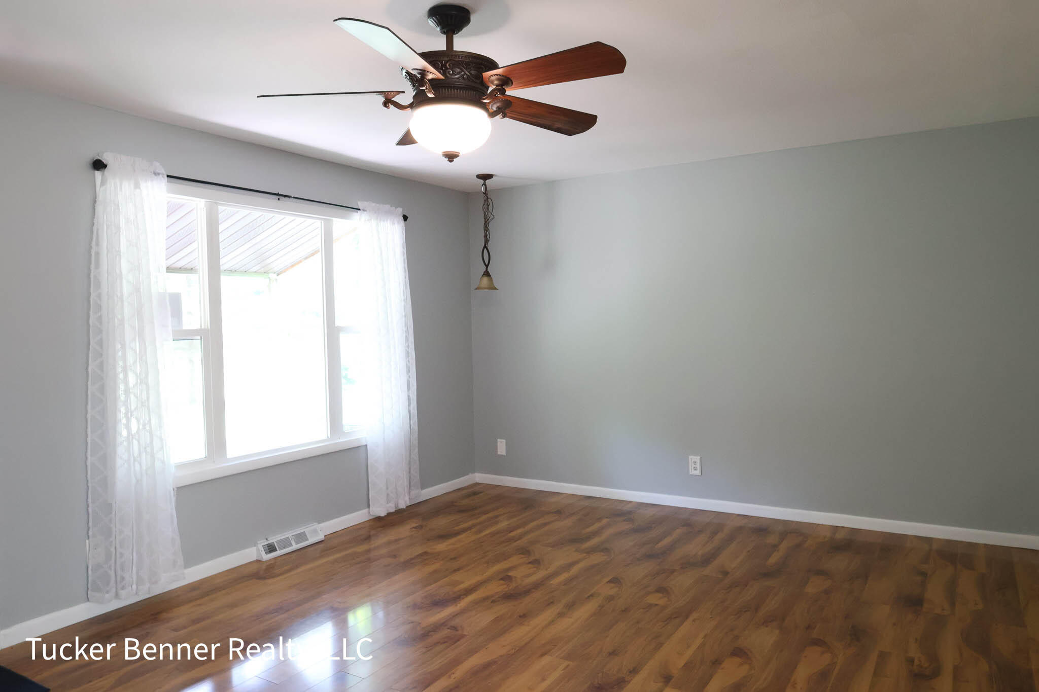 4526 West Bard Road Whitehall, MI 49461 - Photo 9 of 40 Living