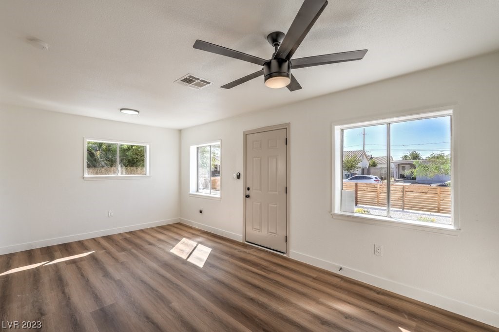 1840 Merze Avenue Henderson, NV 89011 - Photo 15 of 32