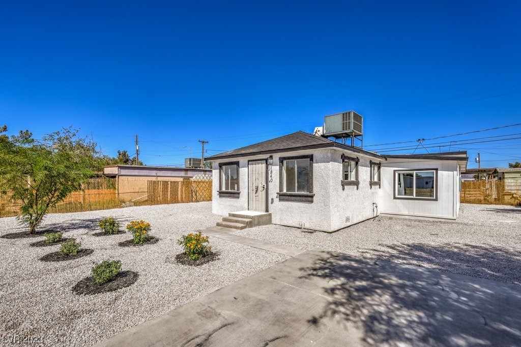1840 Merze Avenue Henderson, NV 89011 - Photo 3 of 32