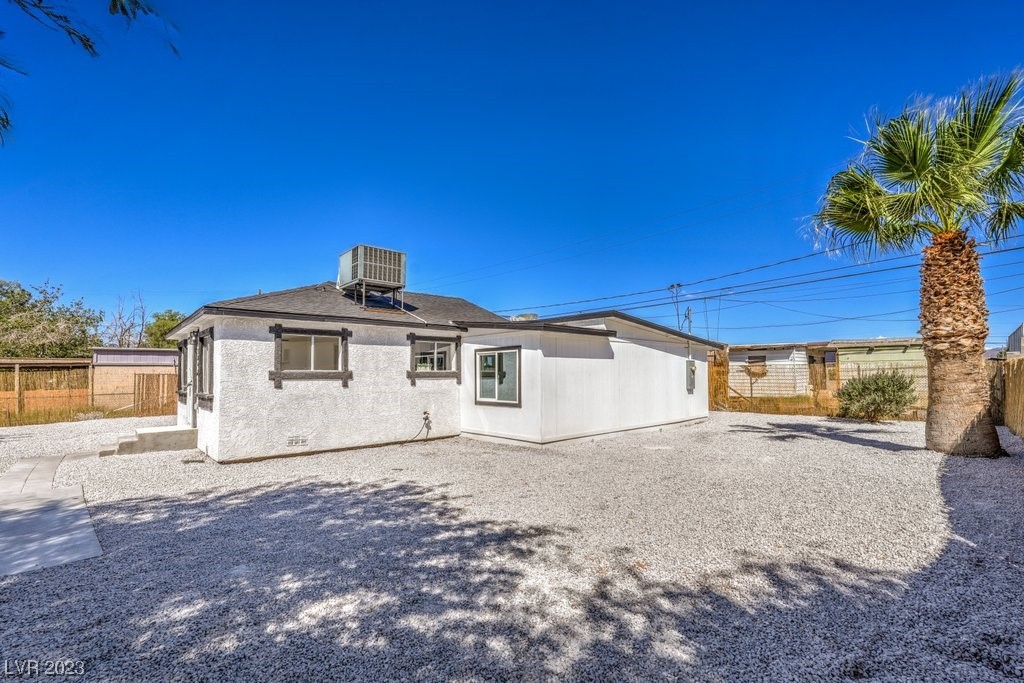 1840 Merze Avenue Henderson, NV 89011 - Photo 7 of 32