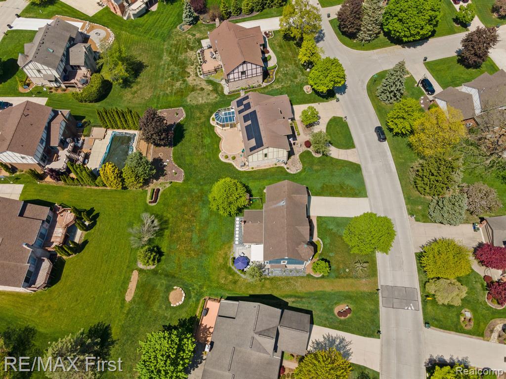 1209 Grandview Drive Rochester Hills, MI 48306 - Photo 39 of 46