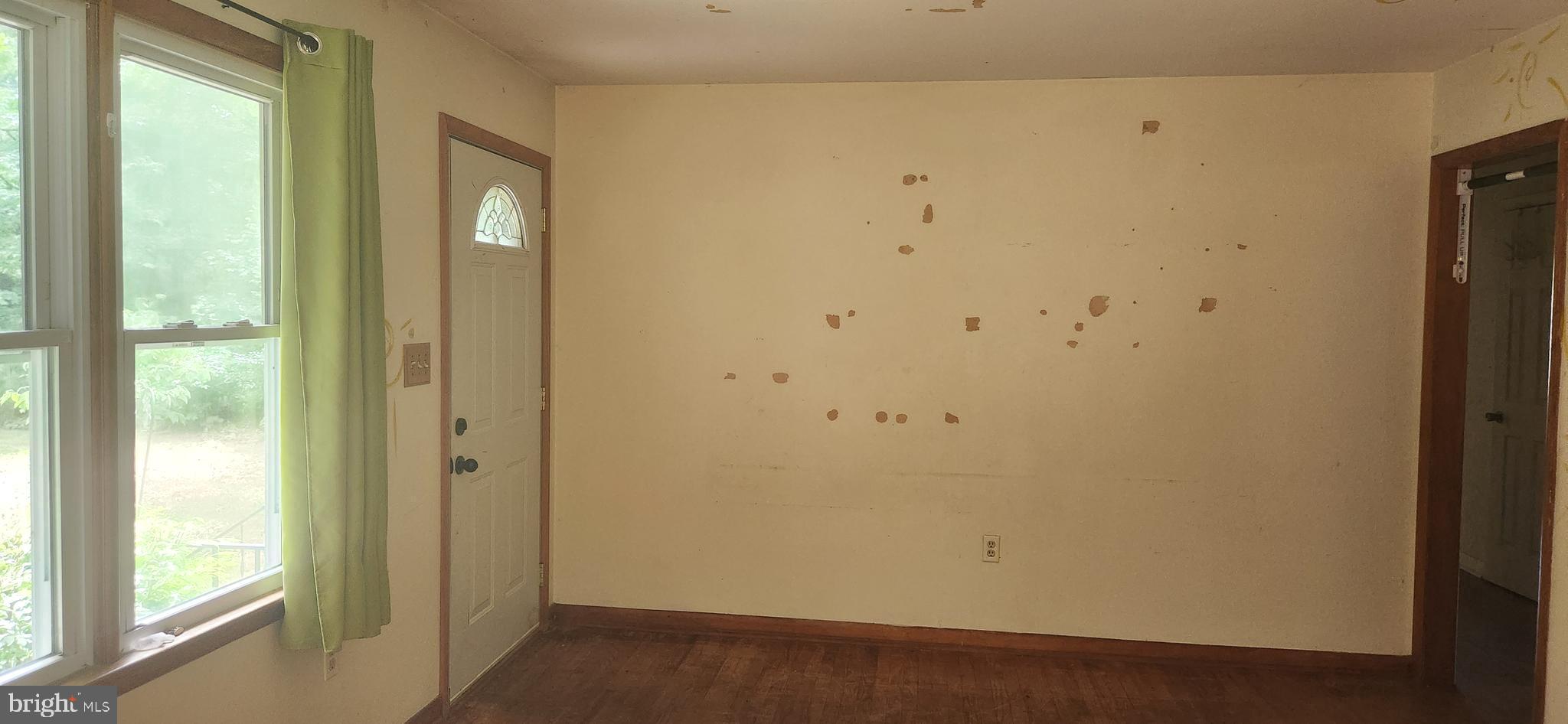 350 Deep Shore Road Denton, MD 21629 - Photo 14 of 22 Preparing for Spackle