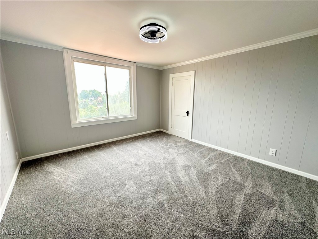 121 Pikeview Road Weirton, WV 26062 - Photo 19 of 41 CarpSecond floor Bedroom featuring carpet flooringeted bedroom