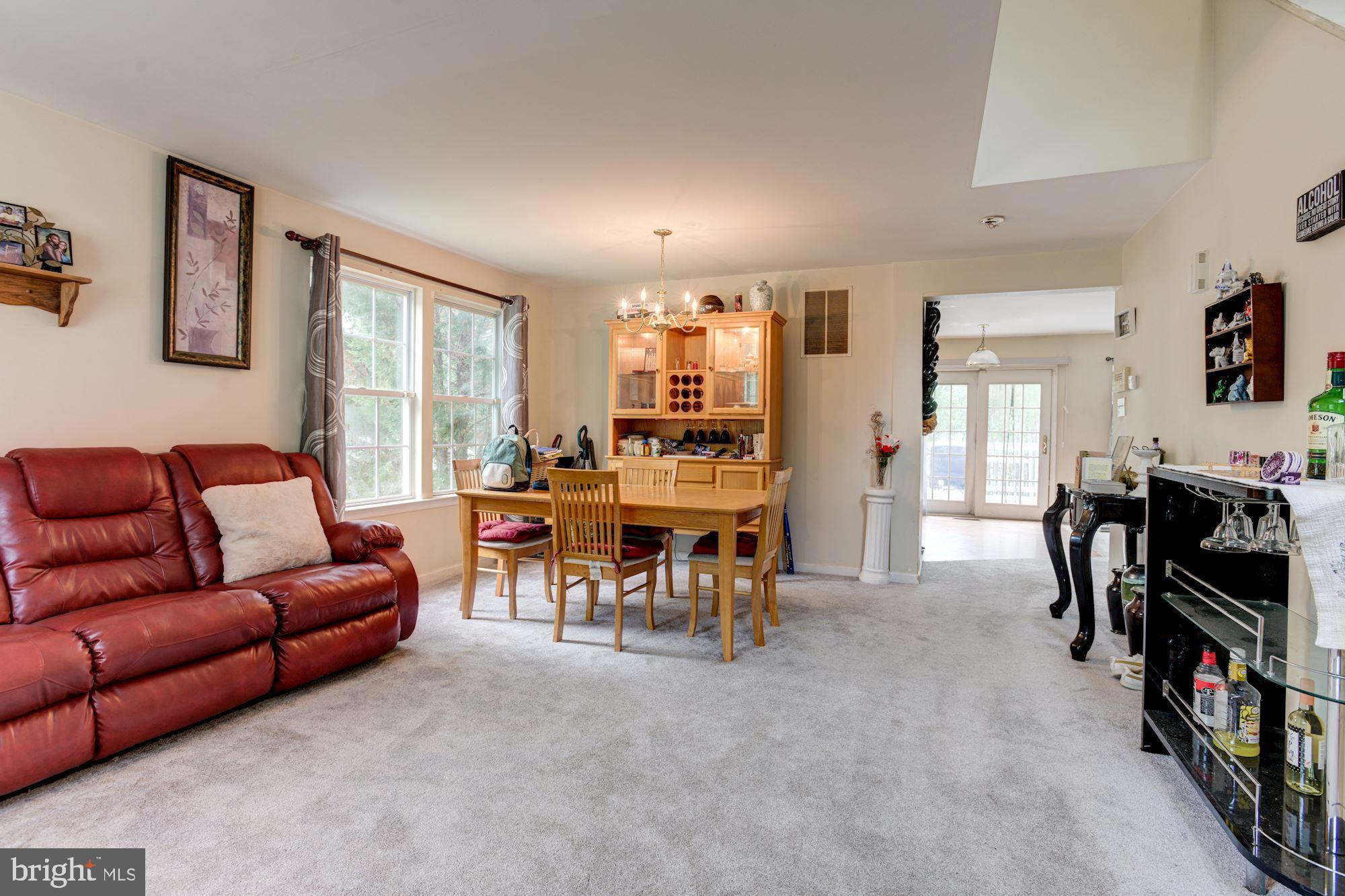 391 Enfield Road Joppa, MD 21085 - Photo 3 of 30 Living Room/Dining Room