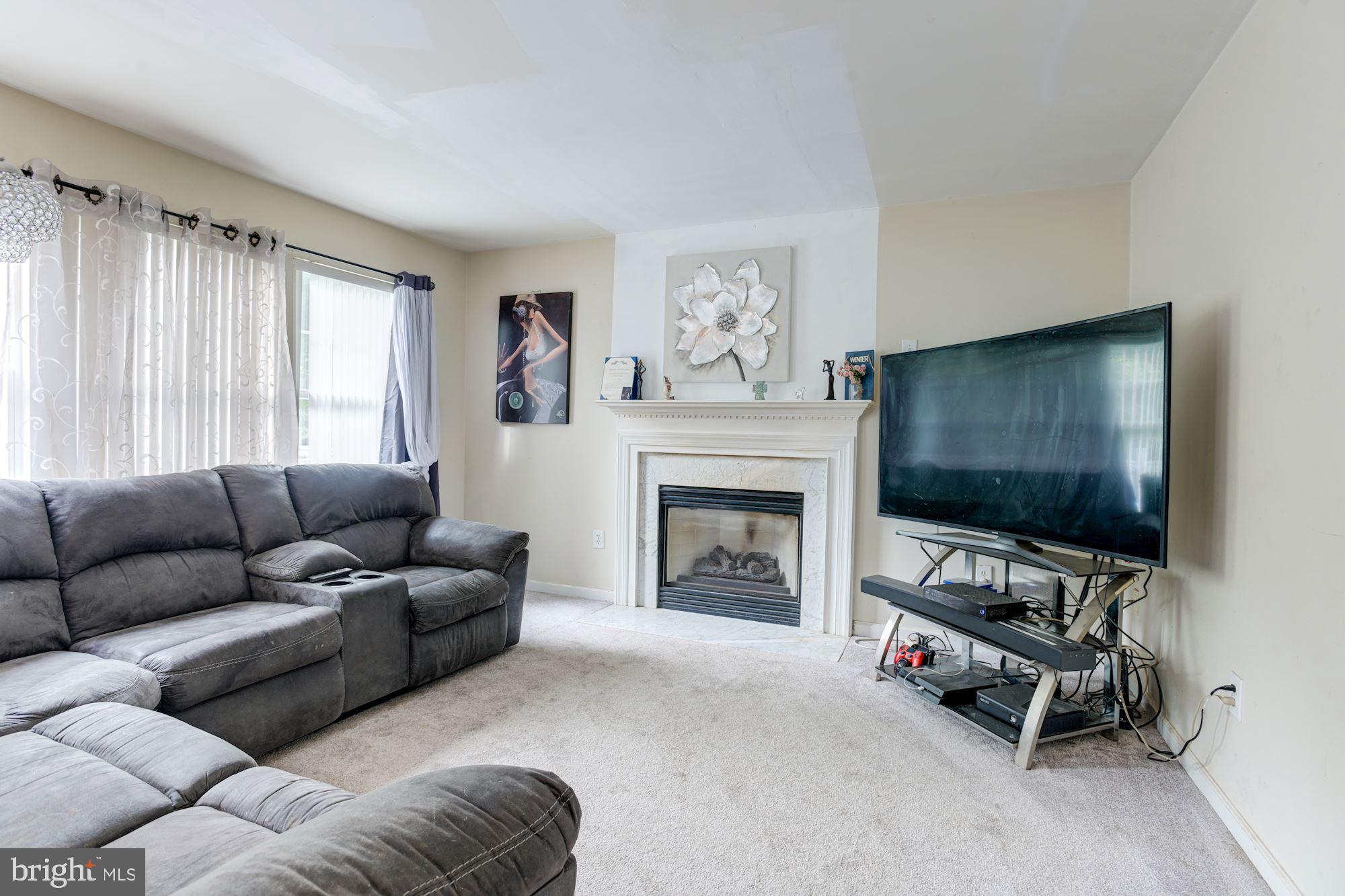 391 Enfield Road Joppa, MD 21085 - Photo 8 of 30 Family Room