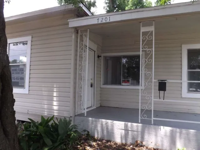 a view of front door and porch