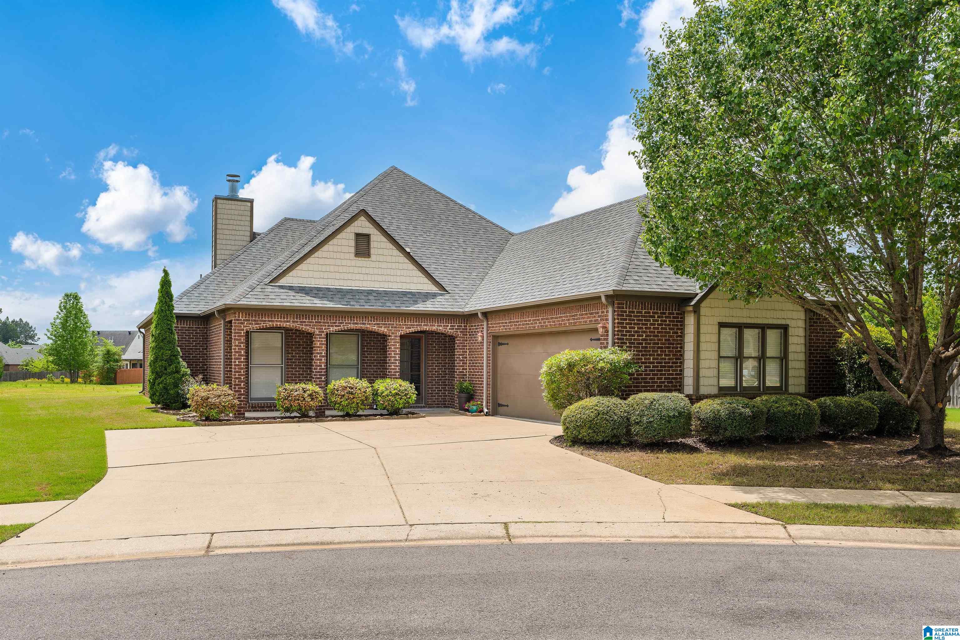4386 Merion Way Bessemer, AL 35022 - Photo 2 of 25