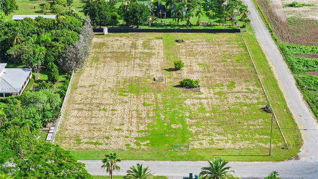 $460,000 | 213-xx Southwest 240th Street, Homestead, FL 33031