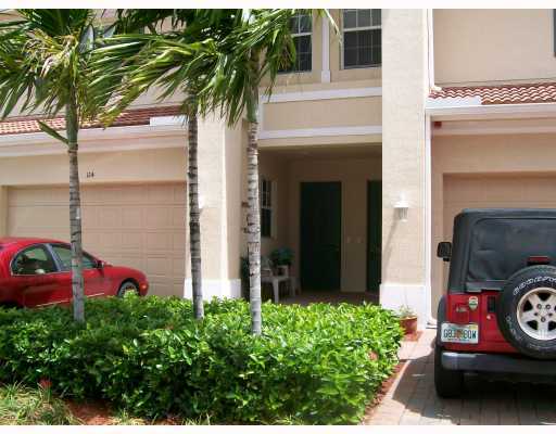 124 Lancaster Road Boynton Beach, FL 33426 - Photo 1 of 15 Primary Photo