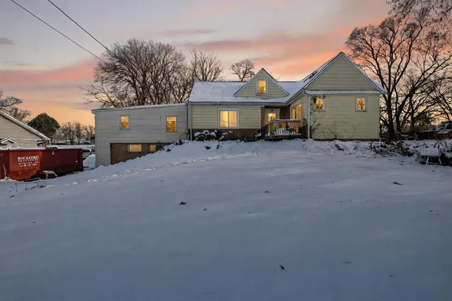 $95,000 | 2338 22nd Street, Rockford, IL 61108