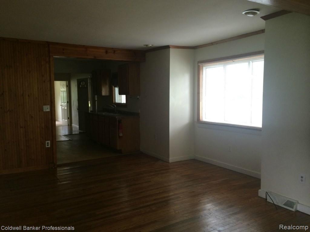 9460 North Eston Road Clarkston, MI 48348 - Photo 11 of 15