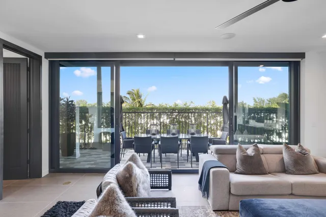 $2,965,000 | 11501 Old Ocean Boulevard, Ocean Ridge, FL 33435