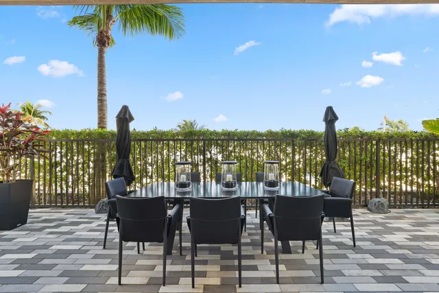 $2,965,000 | 11501 Old Ocean Boulevard, Ocean Ridge, FL 33435