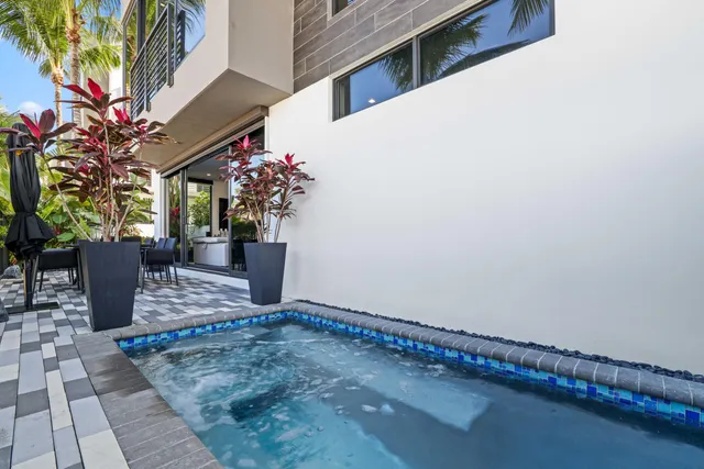 $2,965,000 | 11501 Old Ocean Boulevard, Ocean Ridge, FL 33435