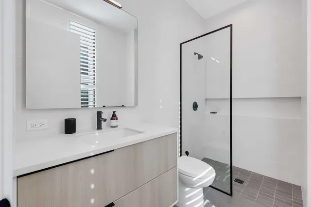 $2,965,000 | 11501 Old Ocean Boulevard, Ocean Ridge, FL 33435