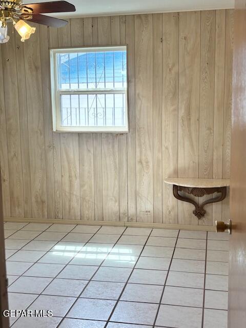 133 Baywood Road El Paso, TX 79915 - Photo 25 of 30 an empty room with windows