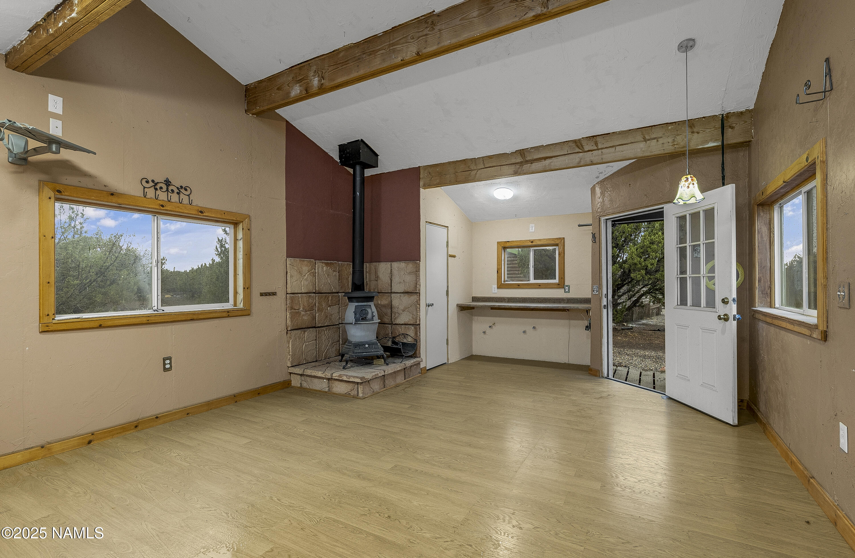 14412 Leupp Road Flagstaff, AZ 86004 - Photo 18 of 27 14412 Studio 1