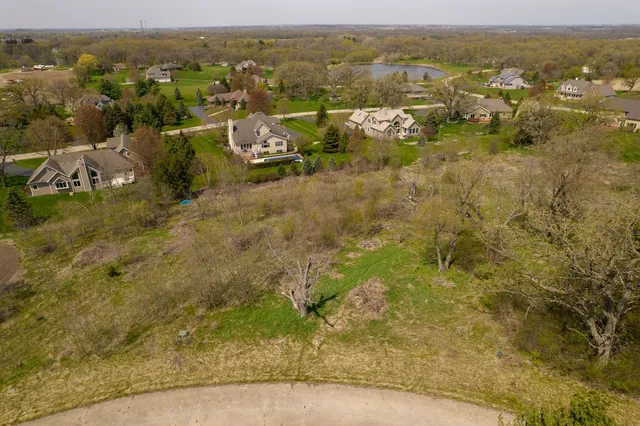 $649,999 | 5208 Kaylins Way, Ringwood, IL 60072