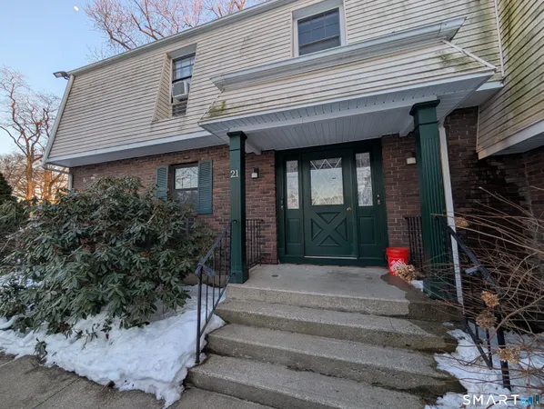 $1,900 | 21 Enid Street, Unit A, Bridgeport, CT 06606