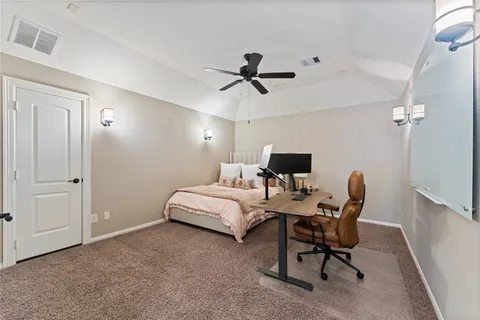 $799,999 | 34134 Mill Creek Way, Pinehurst, TX 77362