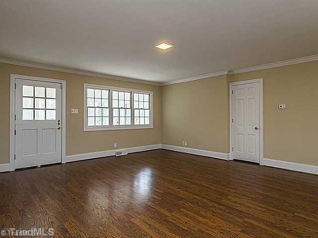 5609 Scotland Road Greensboro, NC 27407 - Photo 10 of 16 Den/Family/Great Room.