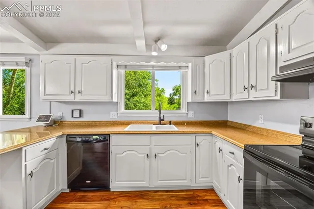 $695,000 | 1871 Brookwood Drive, Colorado Springs, CO 80918