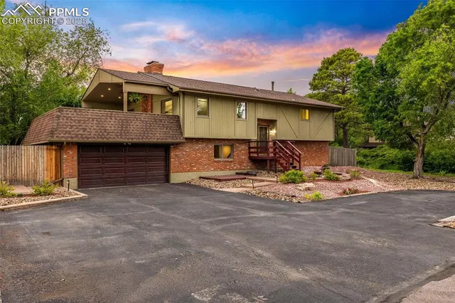 $695,000 | 1871 Brookwood Drive, Colorado Springs, CO 80918