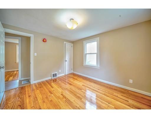 61 Chilson Street Springfield, MA 01118 - Photo 18 of 28