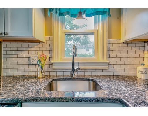 61 Chilson Street Springfield, MA 01118 - Photo 2 of 28