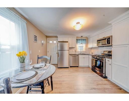 61 Chilson Street Springfield, MA 01118 - Photo 3 of 28