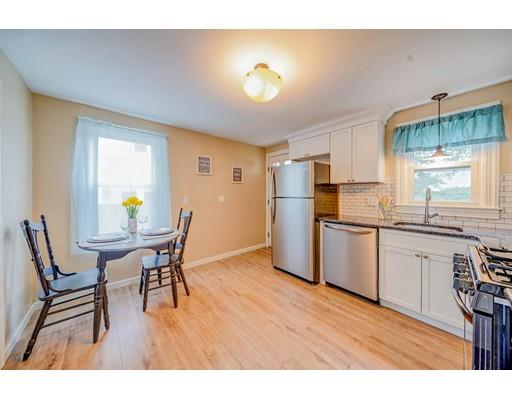 61 Chilson Street Springfield, MA 01118 - Photo 5 of 28