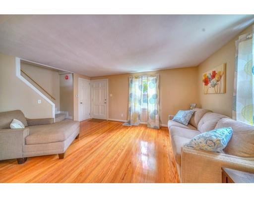 61 Chilson Street Springfield, MA 01118 - Photo 6 of 28
