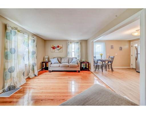 61 Chilson Street Springfield, MA 01118 - Photo 10 of 28