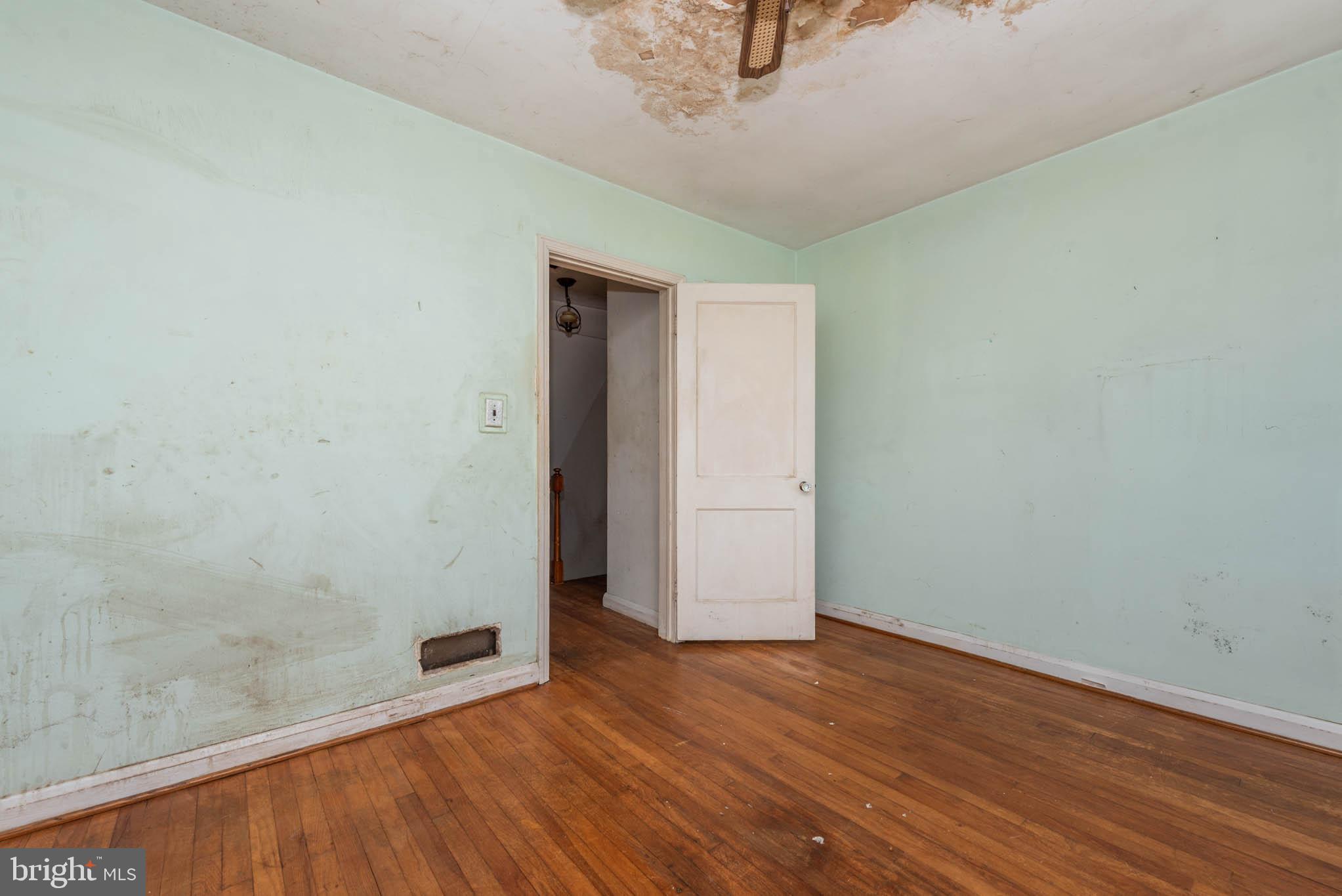 6910 Gough Street Baltimore, MD 21224 - Photo 11 of 21