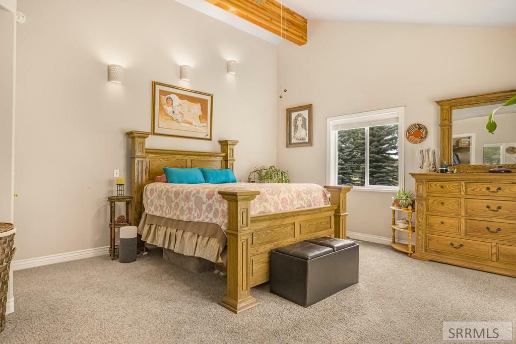 680 2780 East St. Anthony, ID 83445 - Photo 15 of 49 Large Primary Bedroom