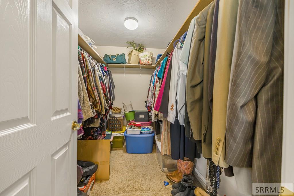 680 2780 East St. Anthony, ID 83445 - Photo 19 of 49 Primary Walk-in Closet